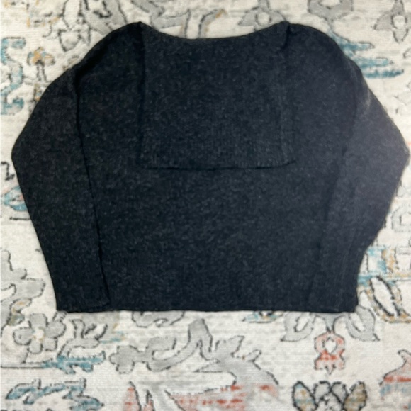 Vero Moda Charcoal Turtleneck - Picture 2 of 7